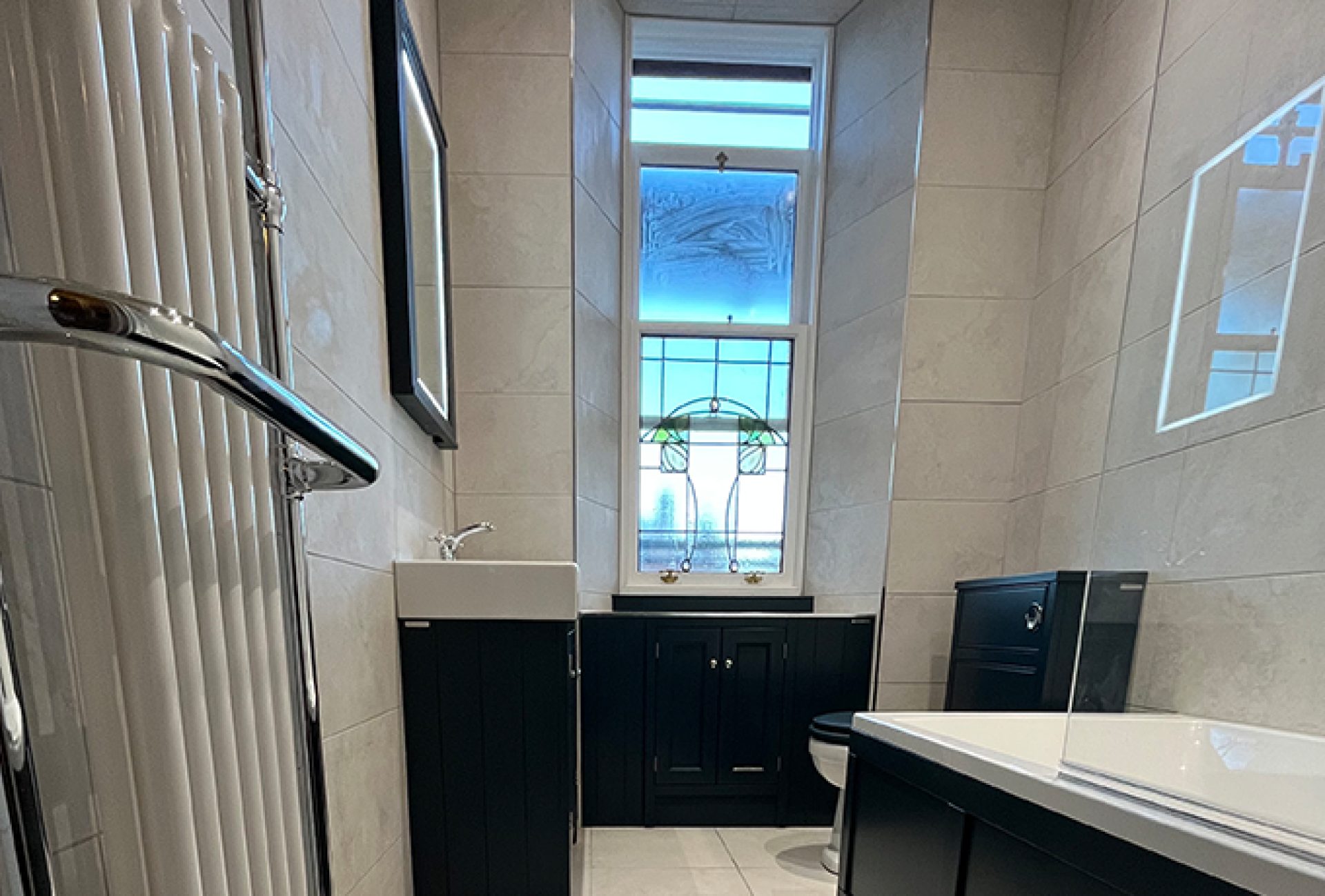 Modern minamalist bathrooms